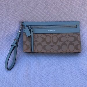 Coach wristlet purse